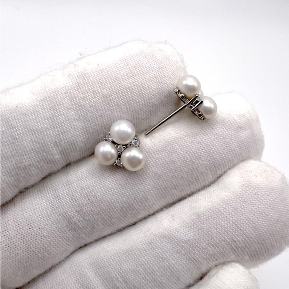 .925 Sterling Silver Simulated Pearl and Clear Cz Earrings - Picture 13 of 17